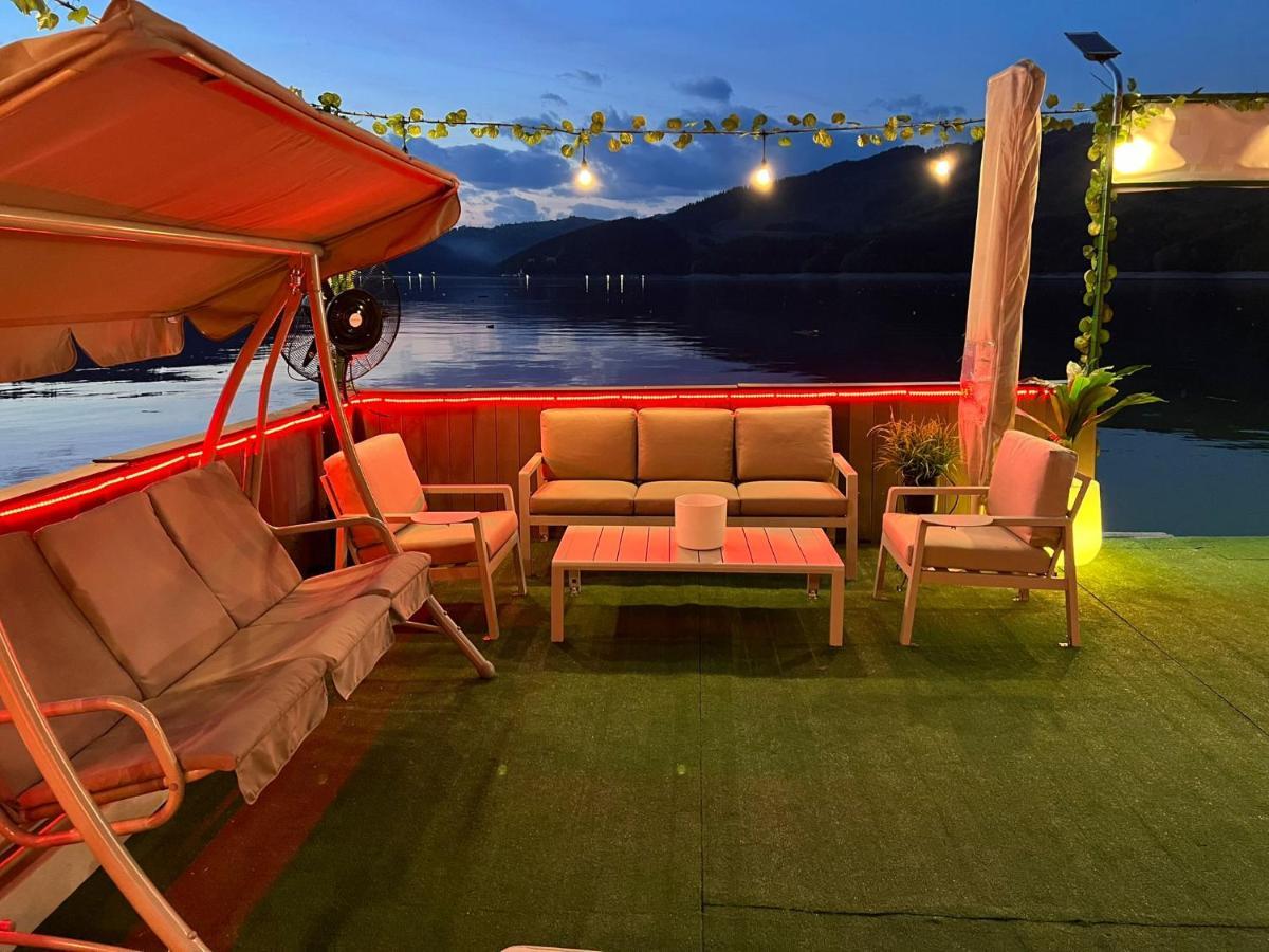 Holiday Bicaz Bungalows On The Lake المظهر الخارجي الصورة