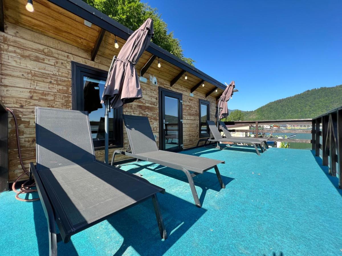 Holiday Bicaz Bungalows On The Lake المظهر الخارجي الصورة
