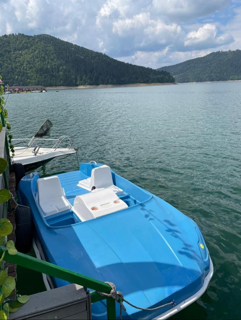 Holiday Bicaz Bungalows On The Lake المظهر الخارجي الصورة