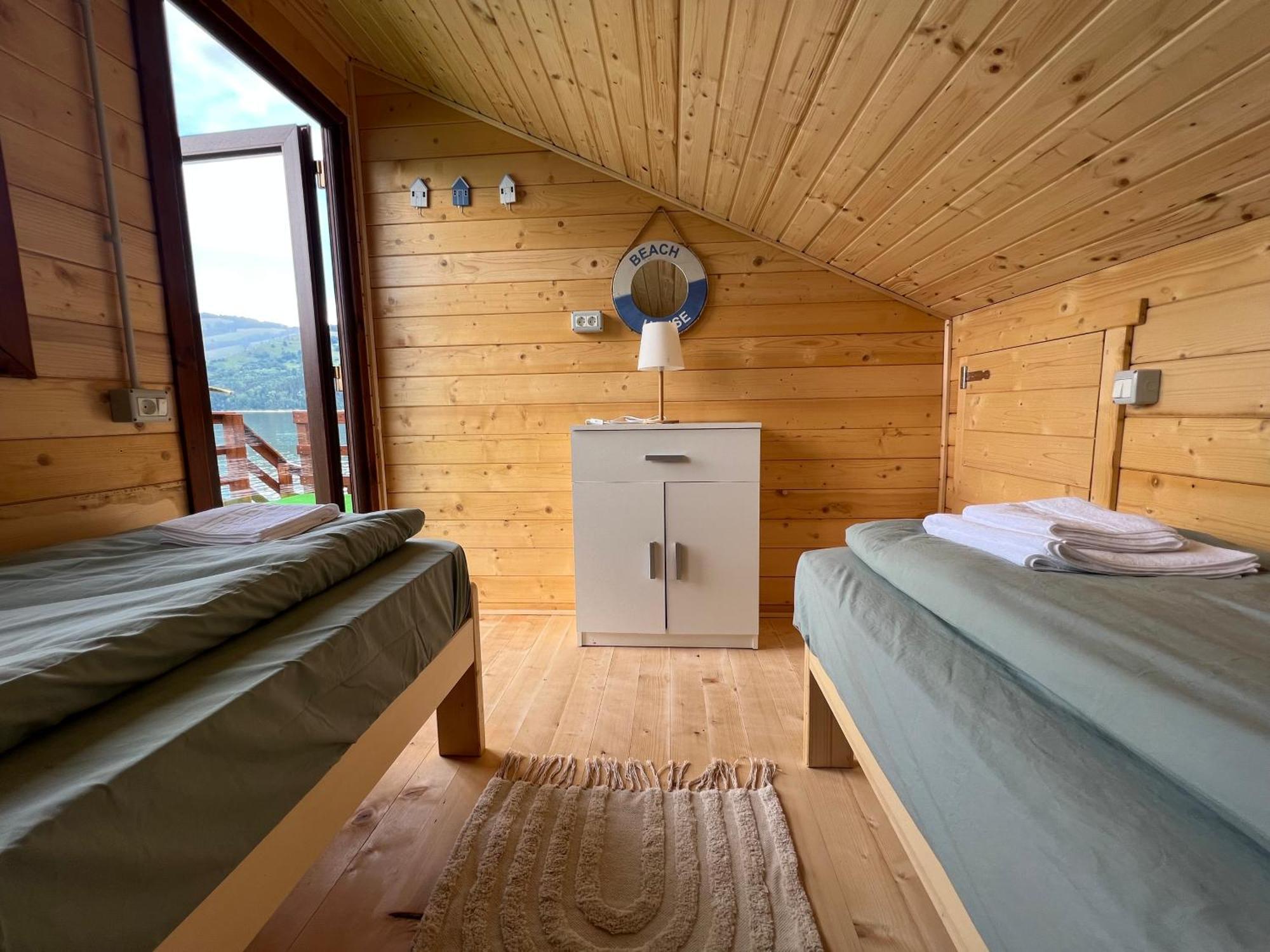 Holiday Bicaz Bungalows On The Lake المظهر الخارجي الصورة