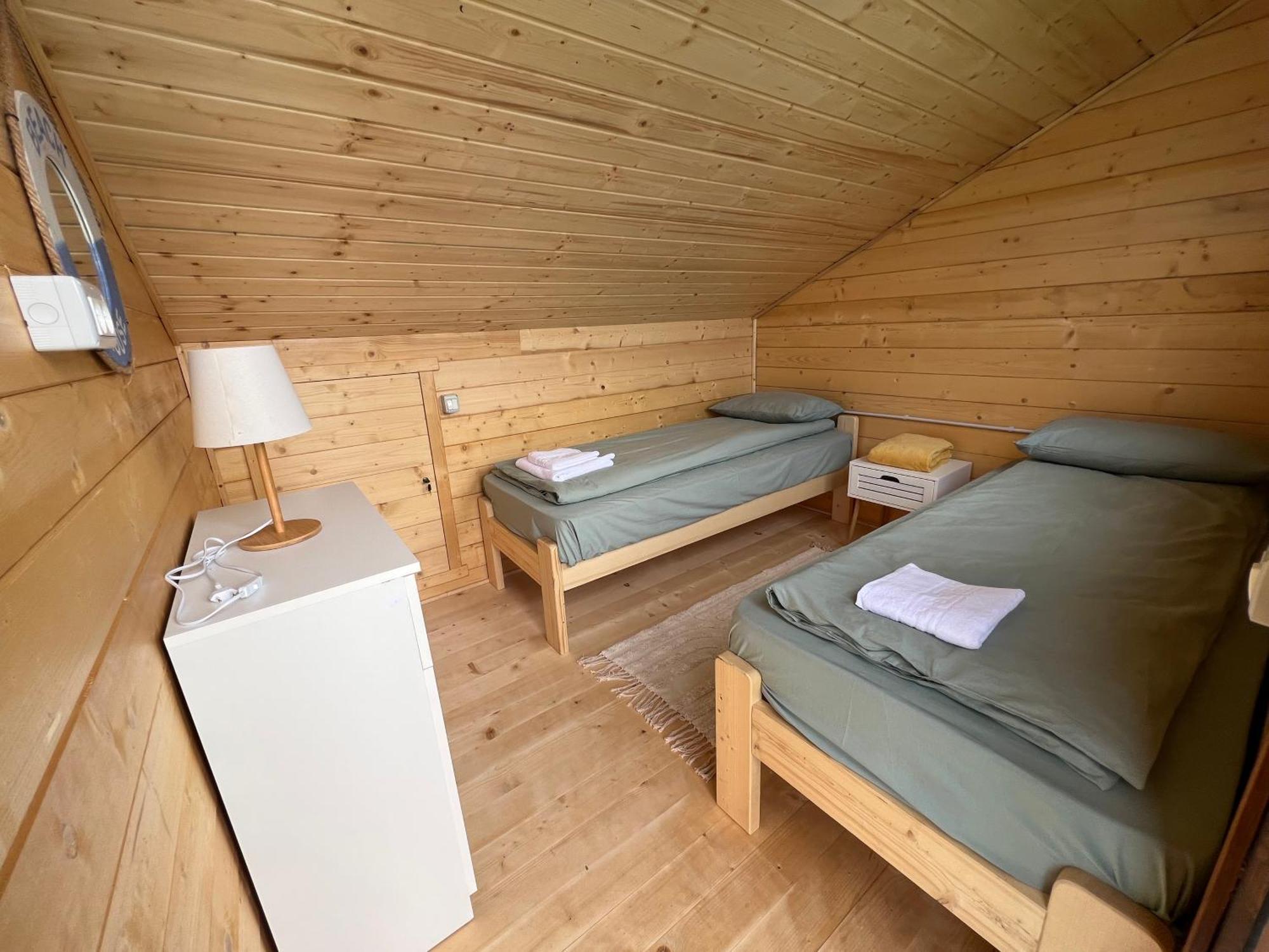 Holiday Bicaz Bungalows On The Lake المظهر الخارجي الصورة