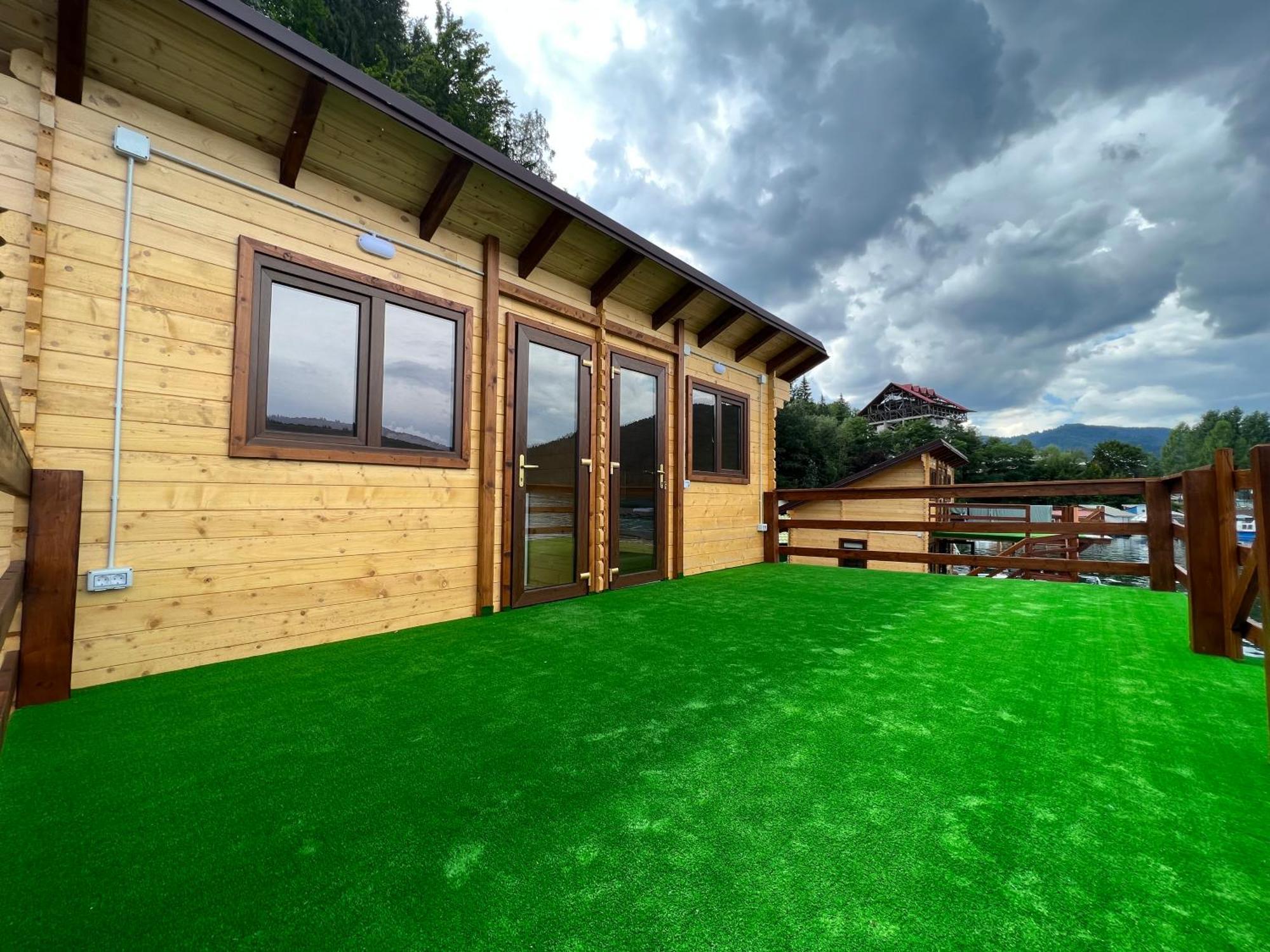 Holiday Bicaz Bungalows On The Lake المظهر الخارجي الصورة