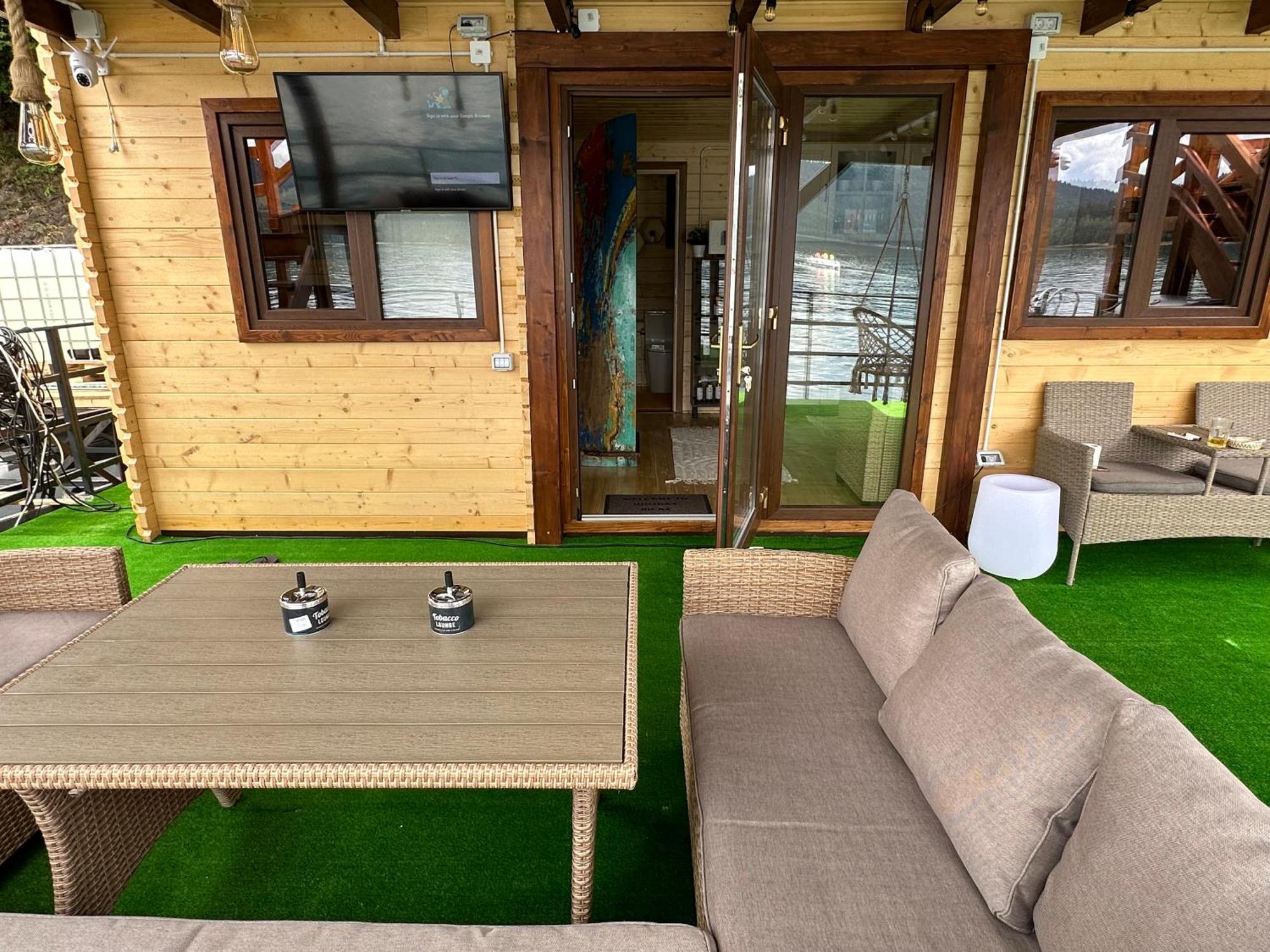 Holiday Bicaz Bungalows On The Lake المظهر الخارجي الصورة