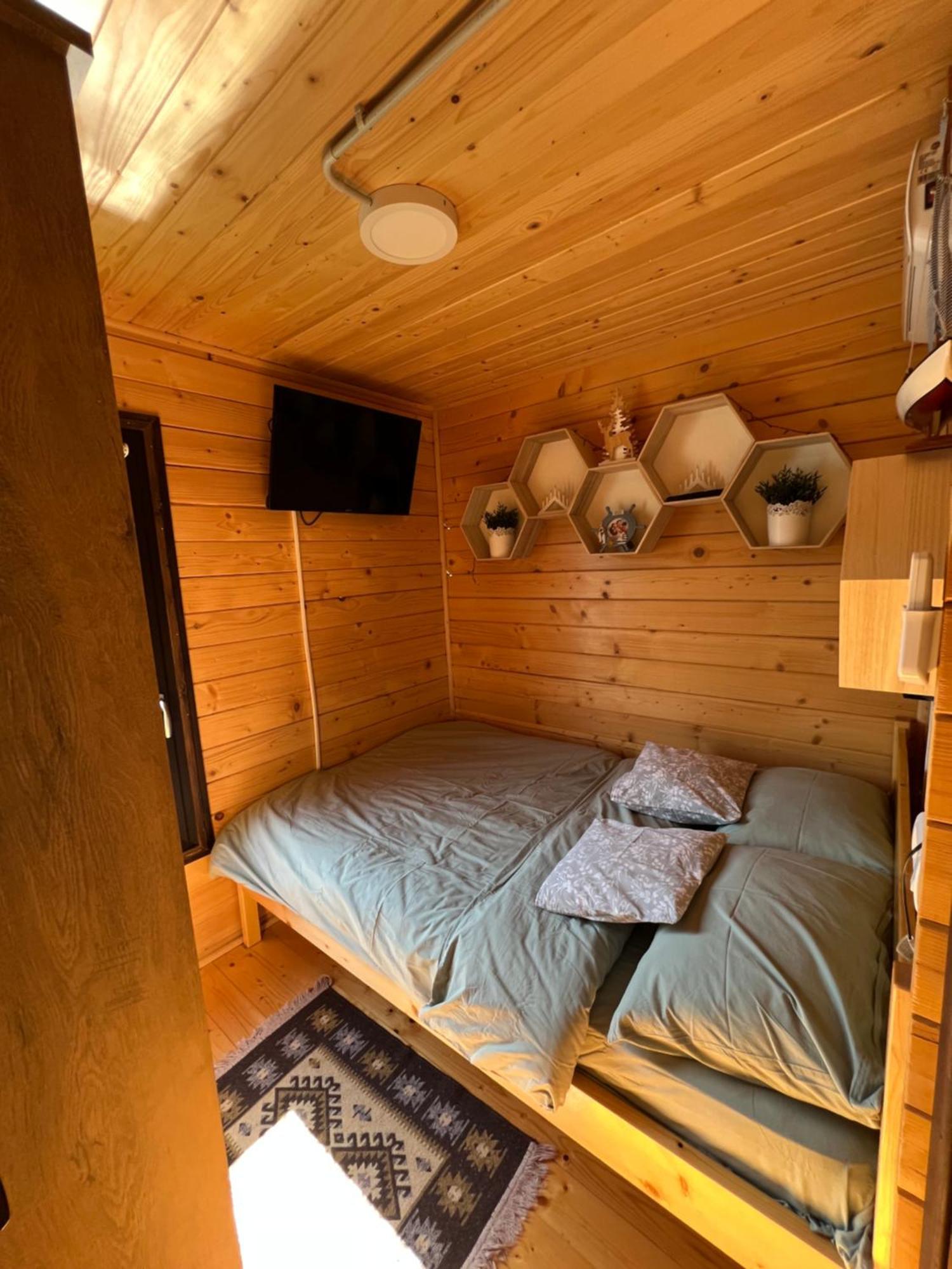 Holiday Bicaz Bungalows On The Lake المظهر الخارجي الصورة