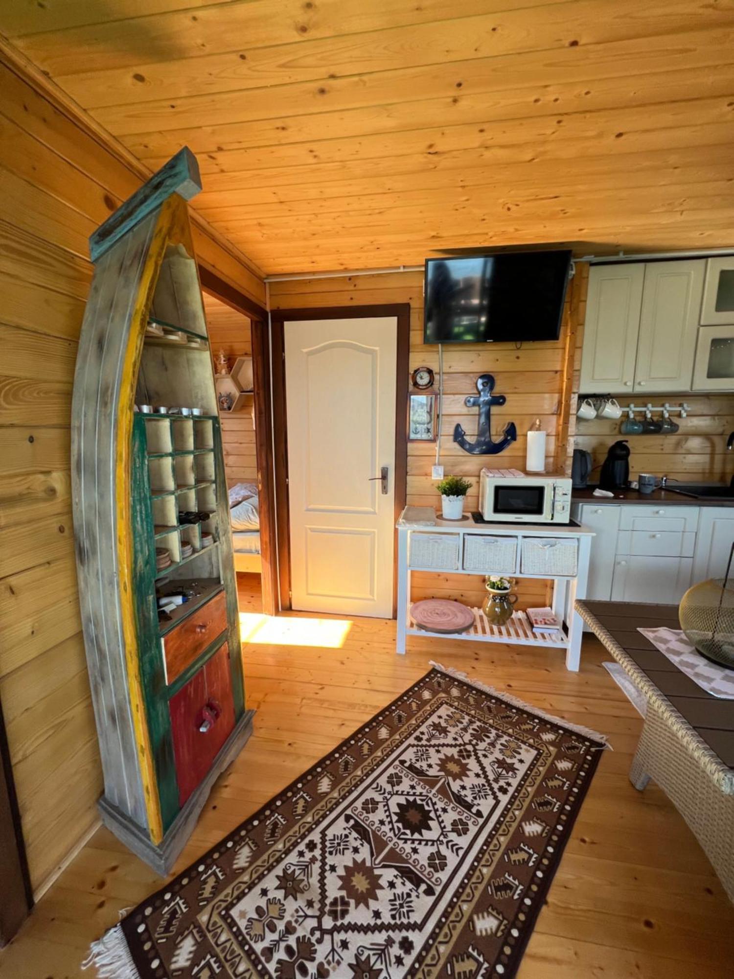 Holiday Bicaz Bungalows On The Lake المظهر الخارجي الصورة
