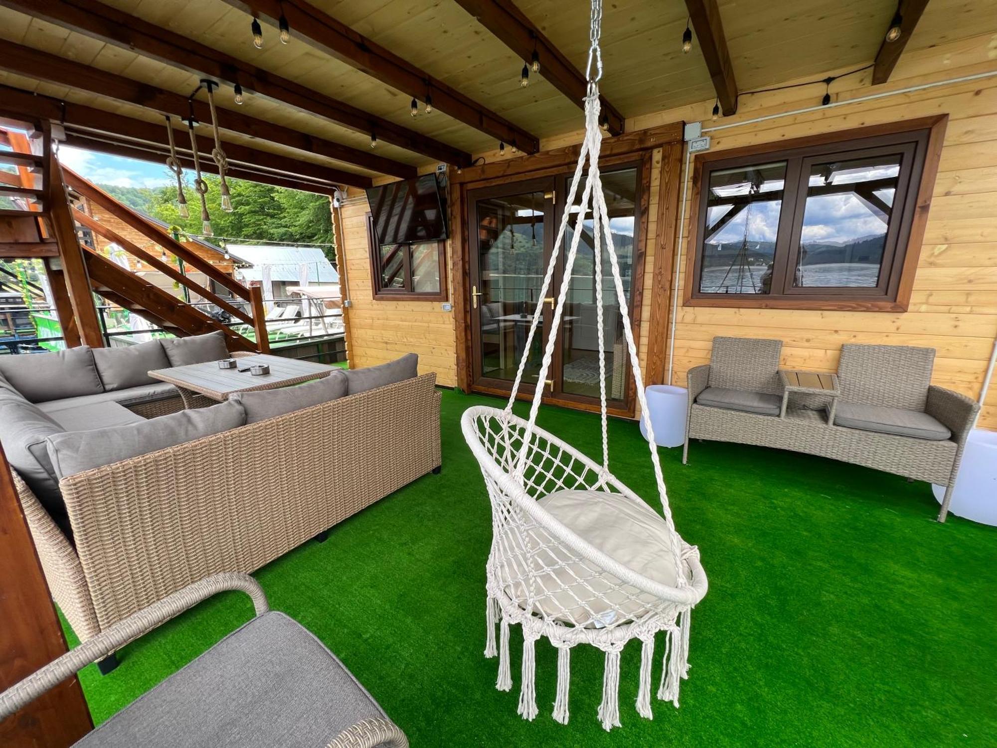 Holiday Bicaz Bungalows On The Lake المظهر الخارجي الصورة