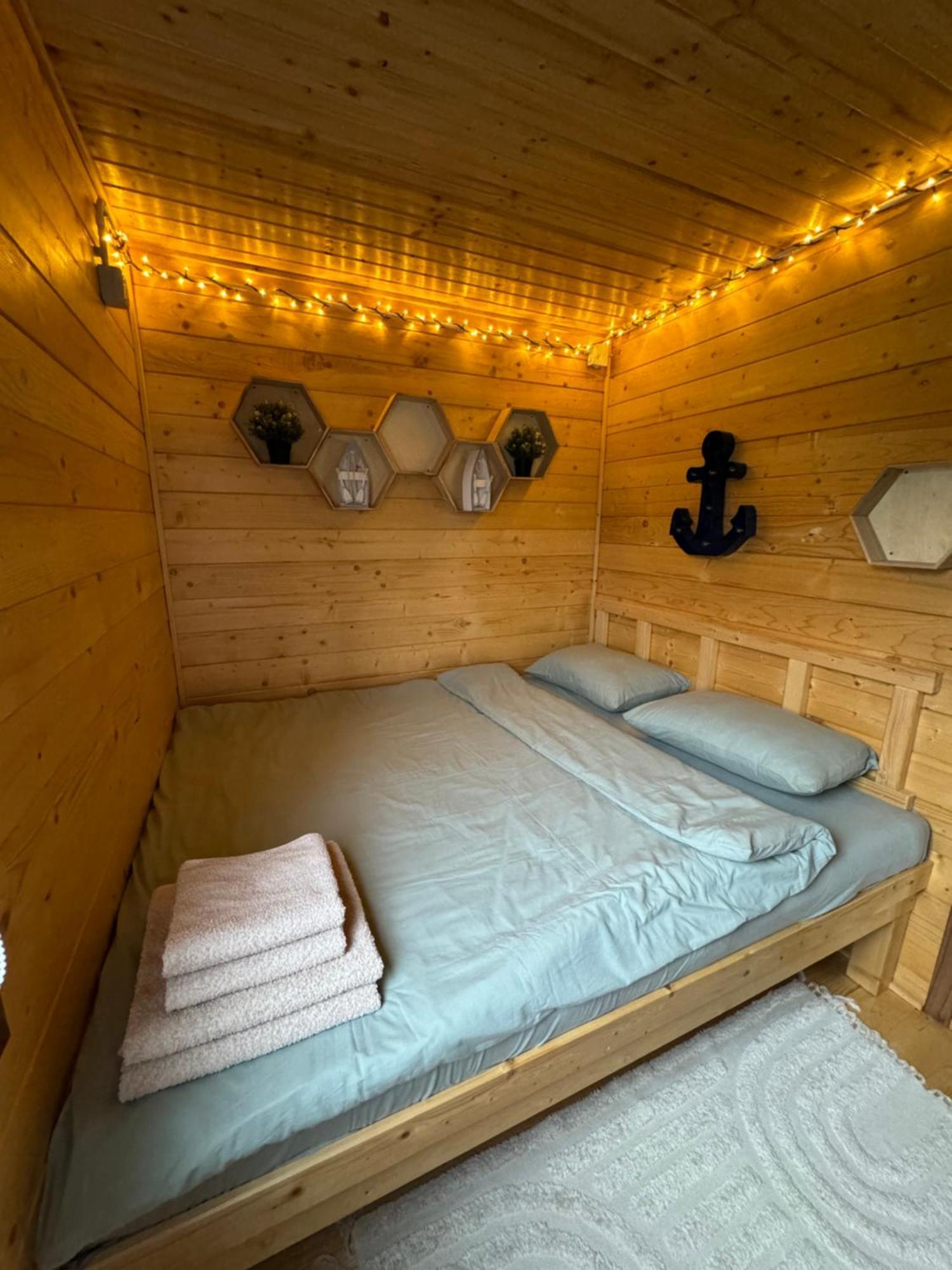 Holiday Bicaz Bungalows On The Lake المظهر الخارجي الصورة