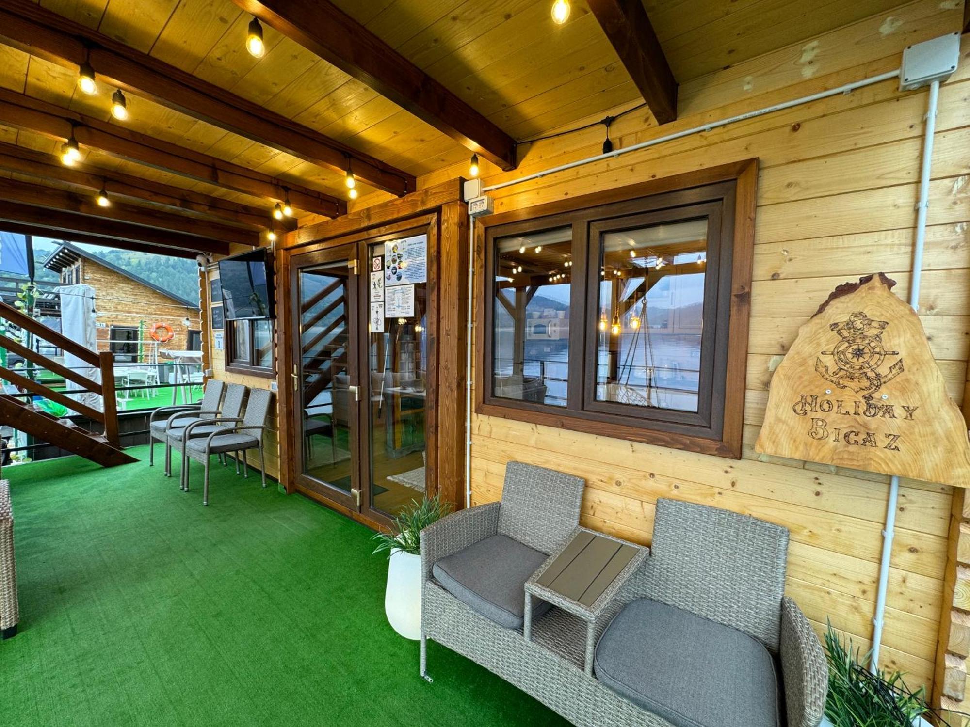 Holiday Bicaz Bungalows On The Lake المظهر الخارجي الصورة